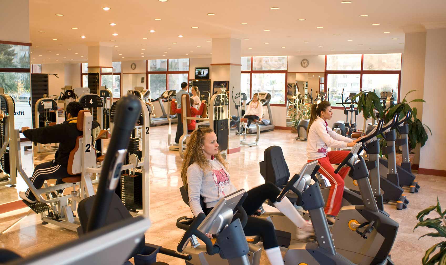 Spor Salonları